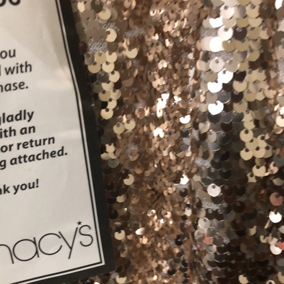 ***SOLD** SOLD***SEQUINS NWT Gold sequins dress, sleeveless peep hole SIZE: 3 - Picture 10 of 10